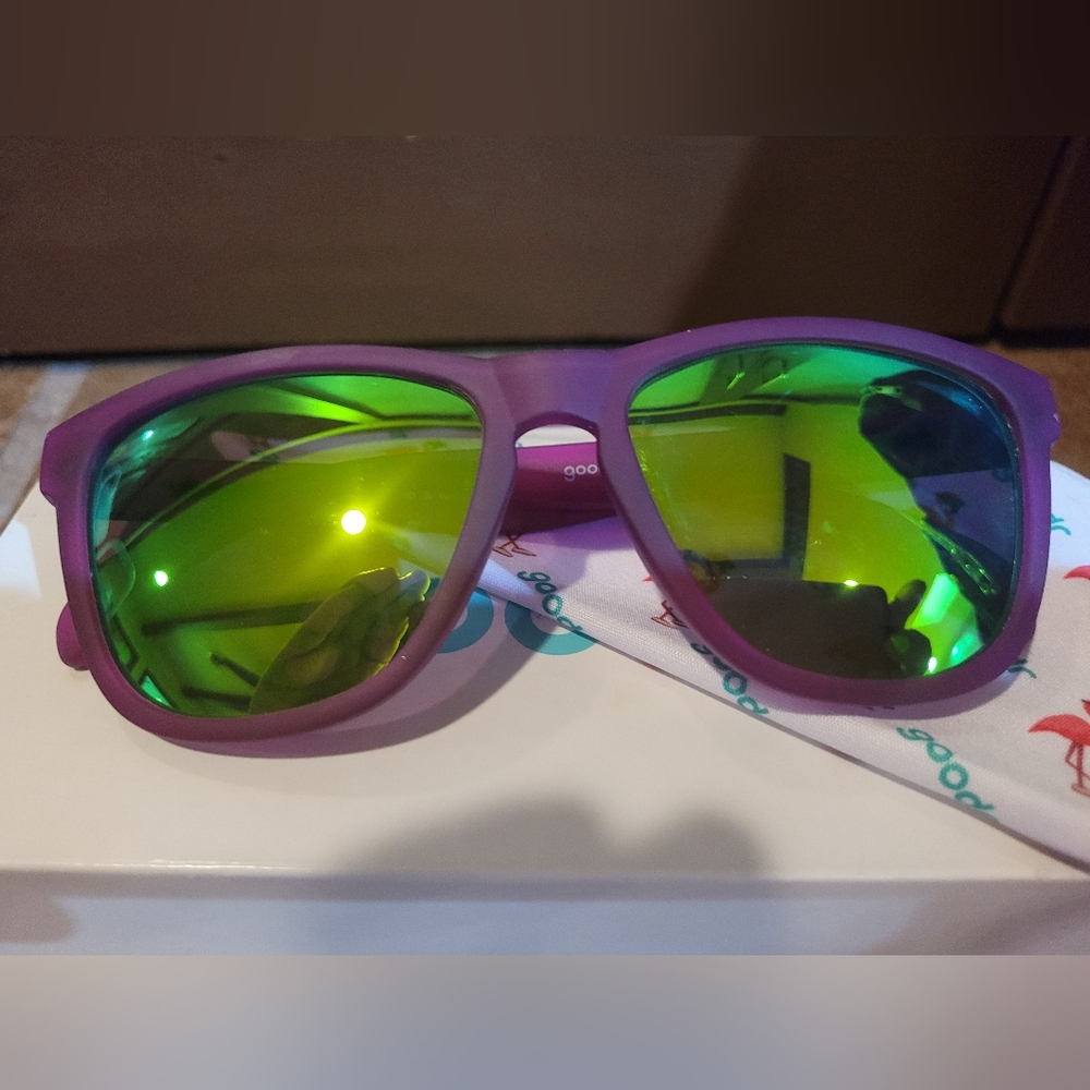 GOODR PURPLE SUNGLASSES